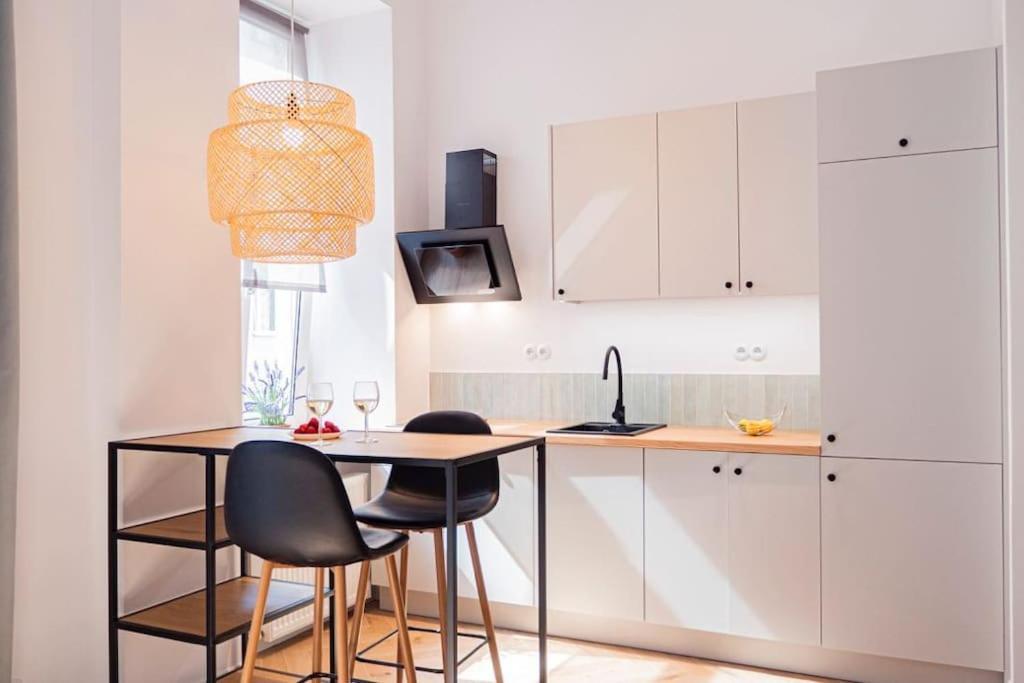 Klimatyczne Studio W Historycznej Pradze - Stadion Narodowy, Centrum Warsaw Ngoại thất bức ảnh